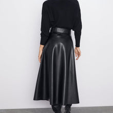 画像をギャラリービューアに読み込む, ZARA ベルト付きレザーテイストスカート ブラック　秋冬向け　2969249
