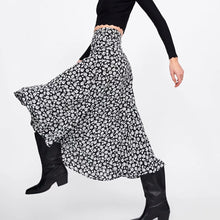 画像をギャラリービューアに読み込む, ZARA M フラワー柄 ロング Aライン スカート ブラック 7563040