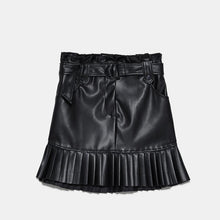 画像をギャラリービューアに読み込む, ZARA ザラ プリーツ入りレザーブームミニスカート レディース　可愛い ブラック 2454451