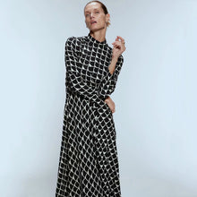 画像をギャラリービューアに読み込む, ZARA ザラ プリント柄 ハイネック  ロングワンピース　秋向け　8588103