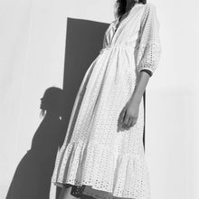 画像をギャラリービューアに読み込む, ZARA ザラVネックカットアウト刺繡ワンピース レデイース ホワイト2578884