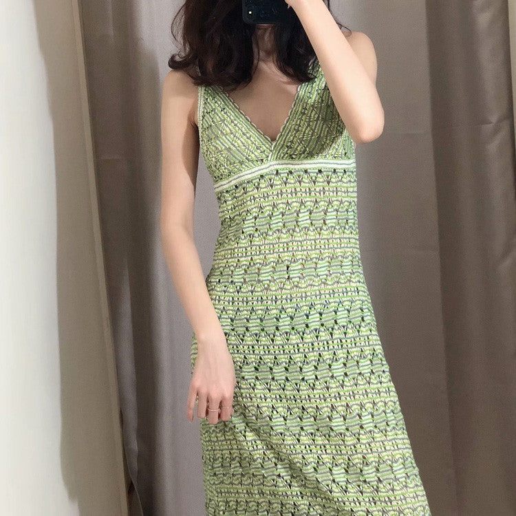 ZARA ザラ フリンジ付きニットVネックスリップドレス レデイース グリーン 3500001