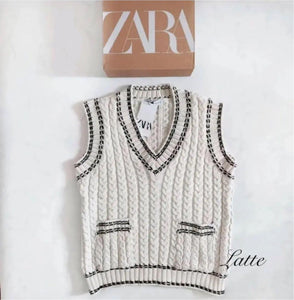 ZARA ザラ 前田希美サン着用　ステッチディテール ニットベストホワイト 3597151　
